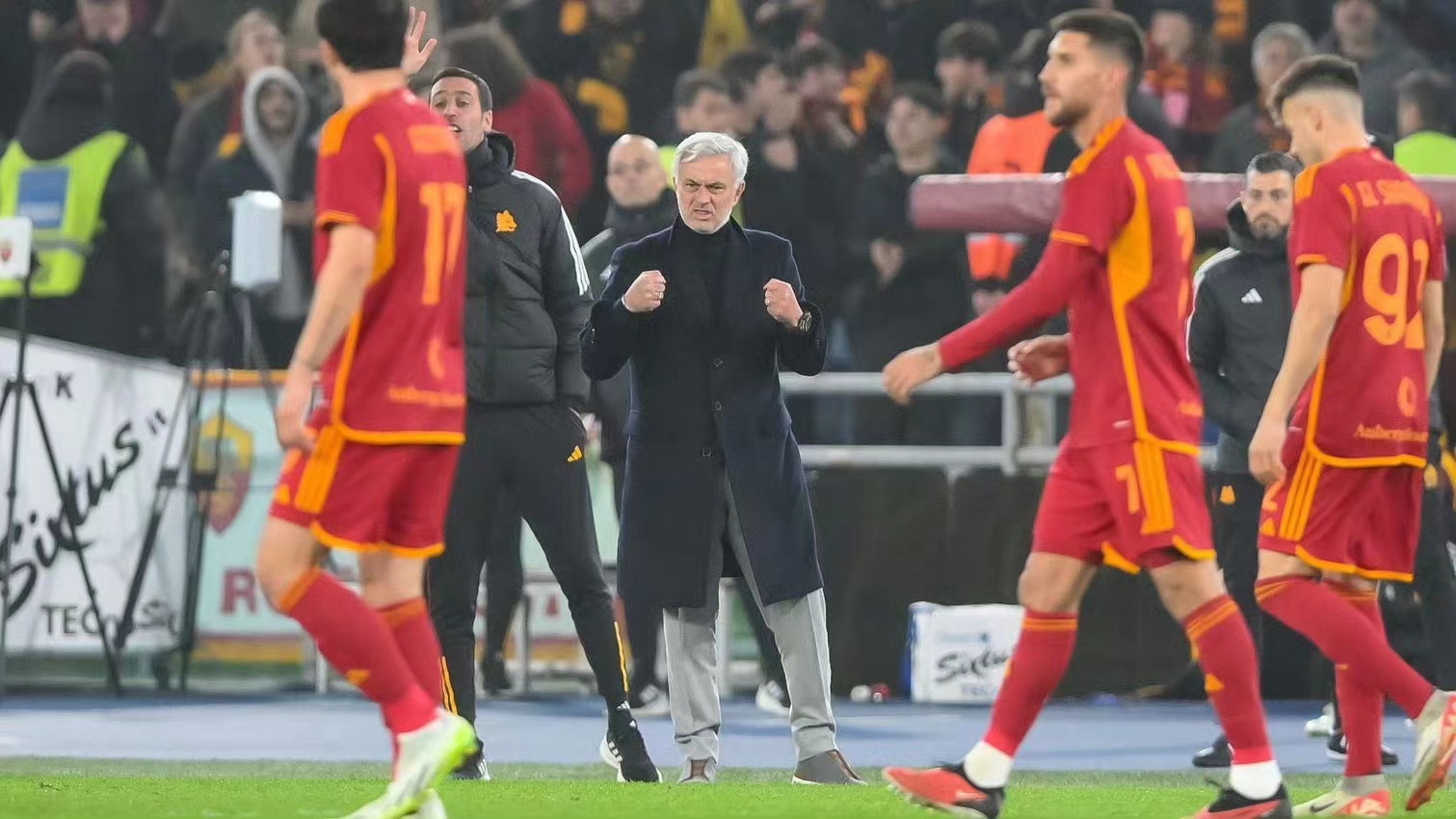 Mourinho's nieuwe tijdperk, de reis onder het Roma-shirt